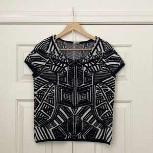 Moth Embroidered Blue and White Top Size Medium